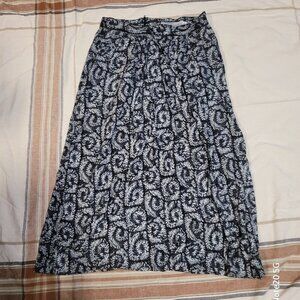Patterned vintage skirt